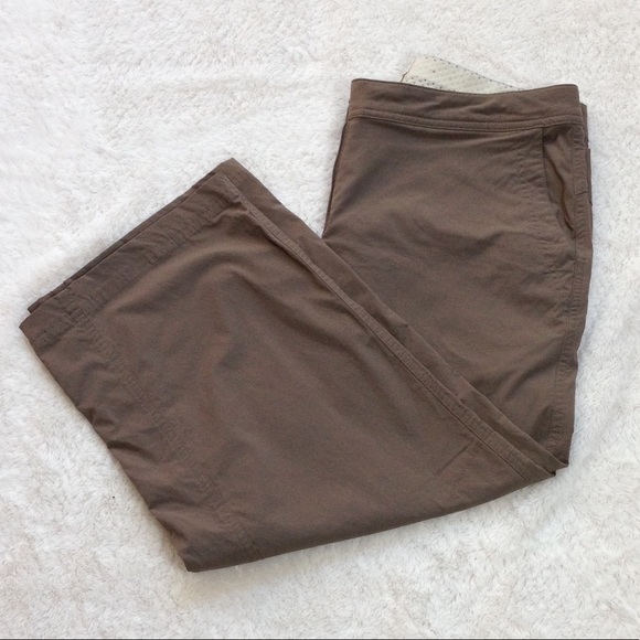 L.L. Bean Cropped Hiking Pants - Picture 6 of 14
